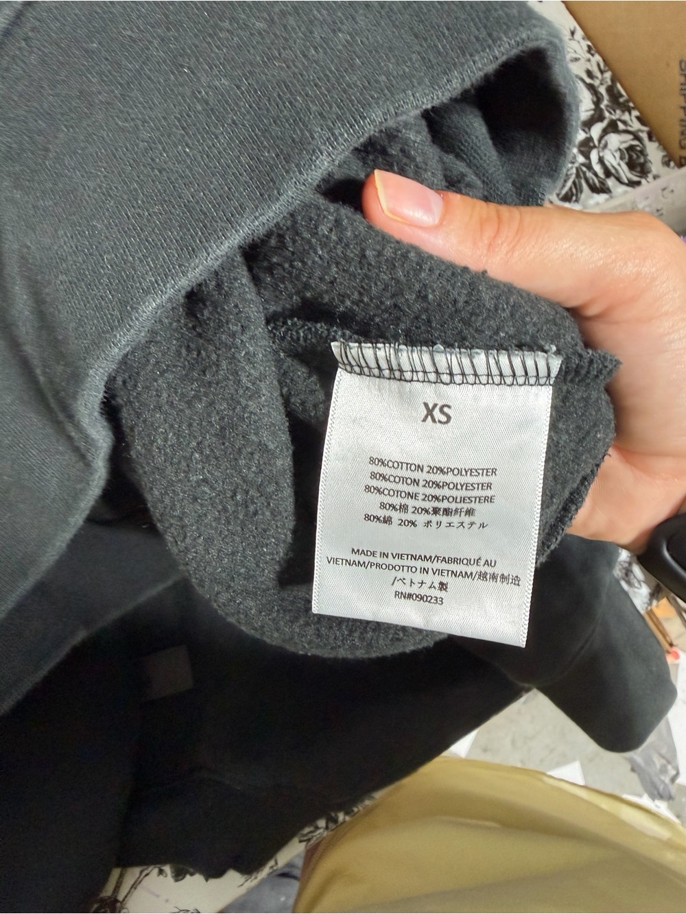 Fear of God FOG Essentials Black Crewneck Sweatshirt Flocked Back Logo Size XS - Picture 6 of 6